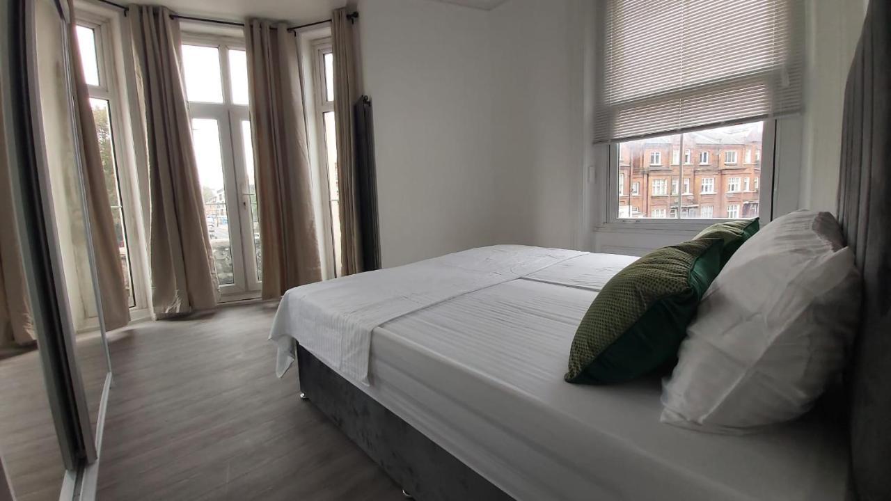 Battersea Park Apartments Londra Esterno foto